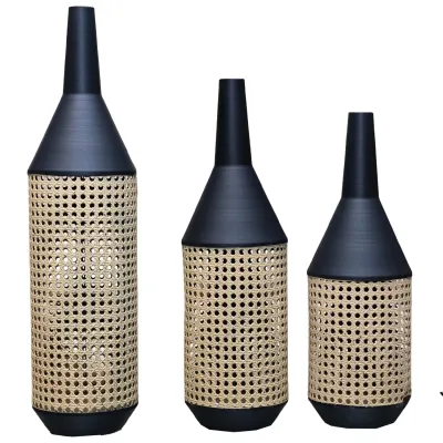 FLORERO METALICO NEGRO Y CAFÉ 